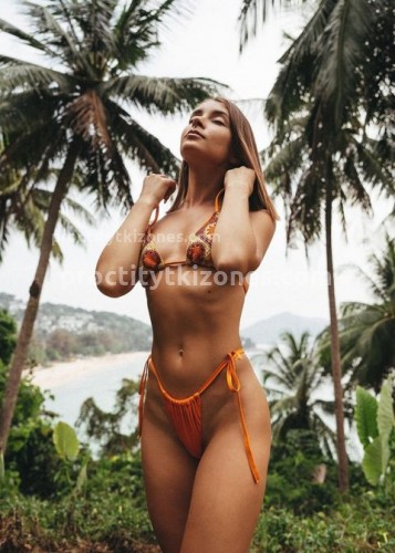 Юля, Г. Заречный